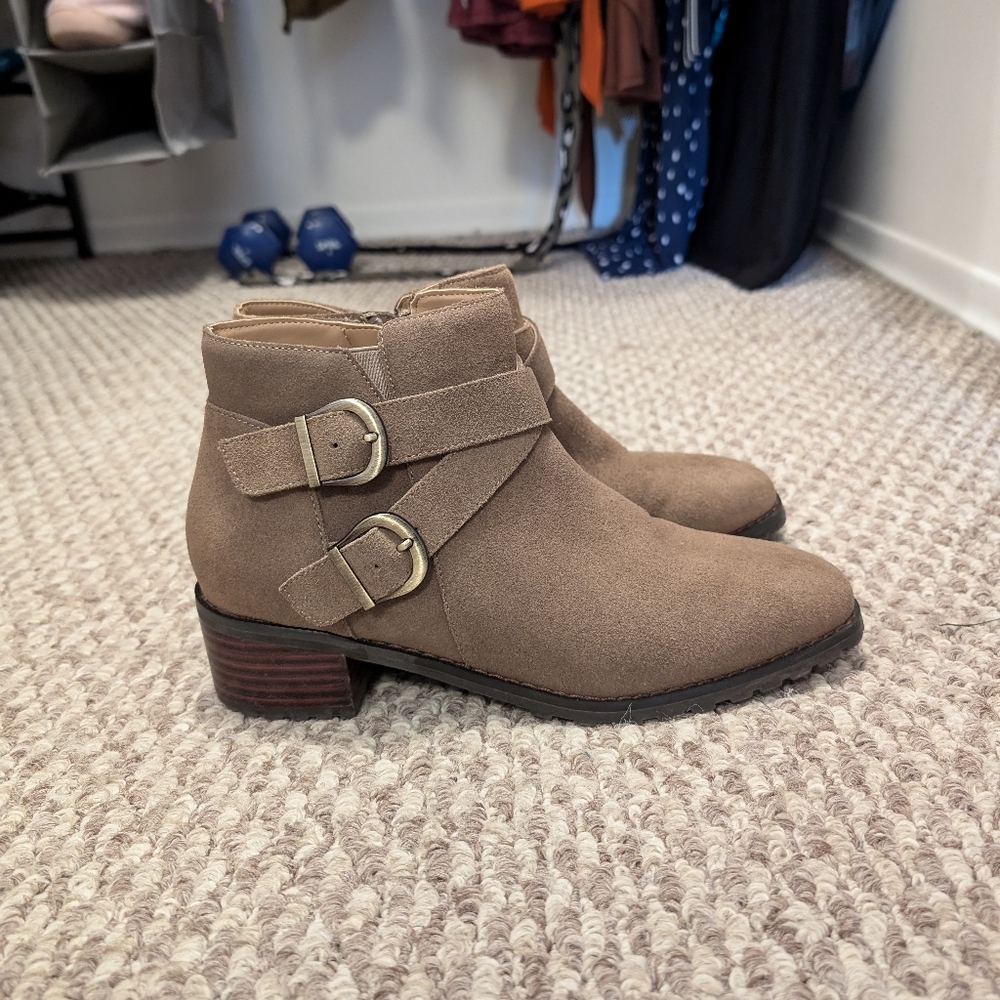 Blondo 8.5M Sway Waterproof Booties - Taupe